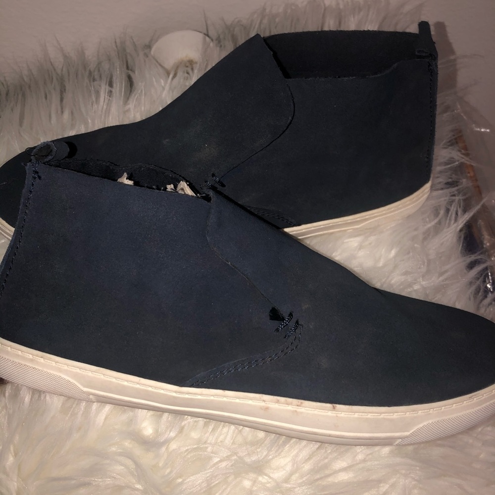DV by Dolce Vita slip on Suede shoes - Picture 2 of 5